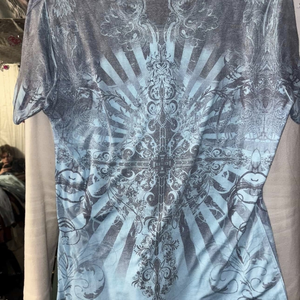 Soft Style Blue Patterned Tee - Picture 2 of 3